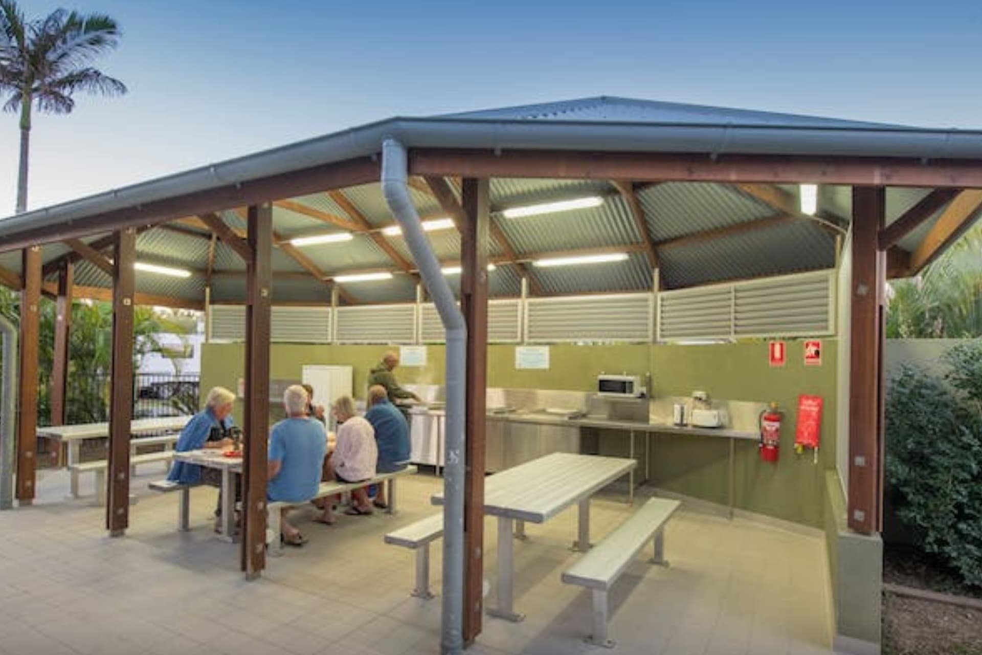 cce-cotton-tree-camp-kitchen